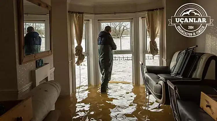 izmir su baskını sonrası temizlik